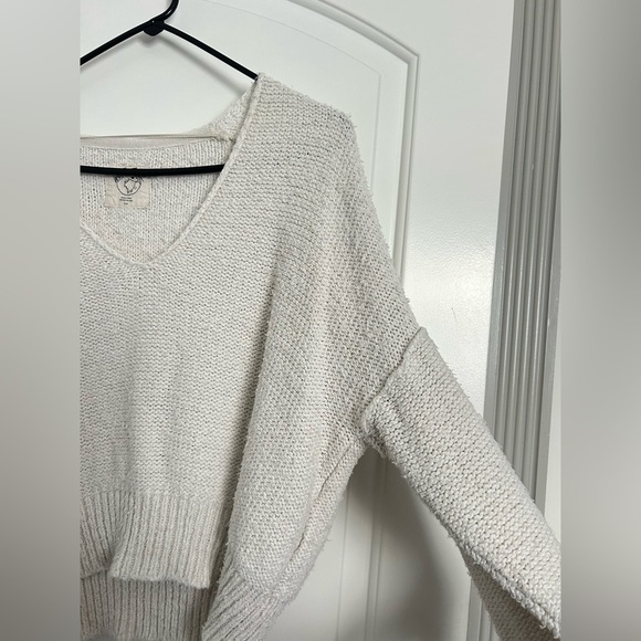 We The Free Cream V-Neck Chunky Knit Sweater size medium relaxed boho laggenlook - Picture 4 of 9
